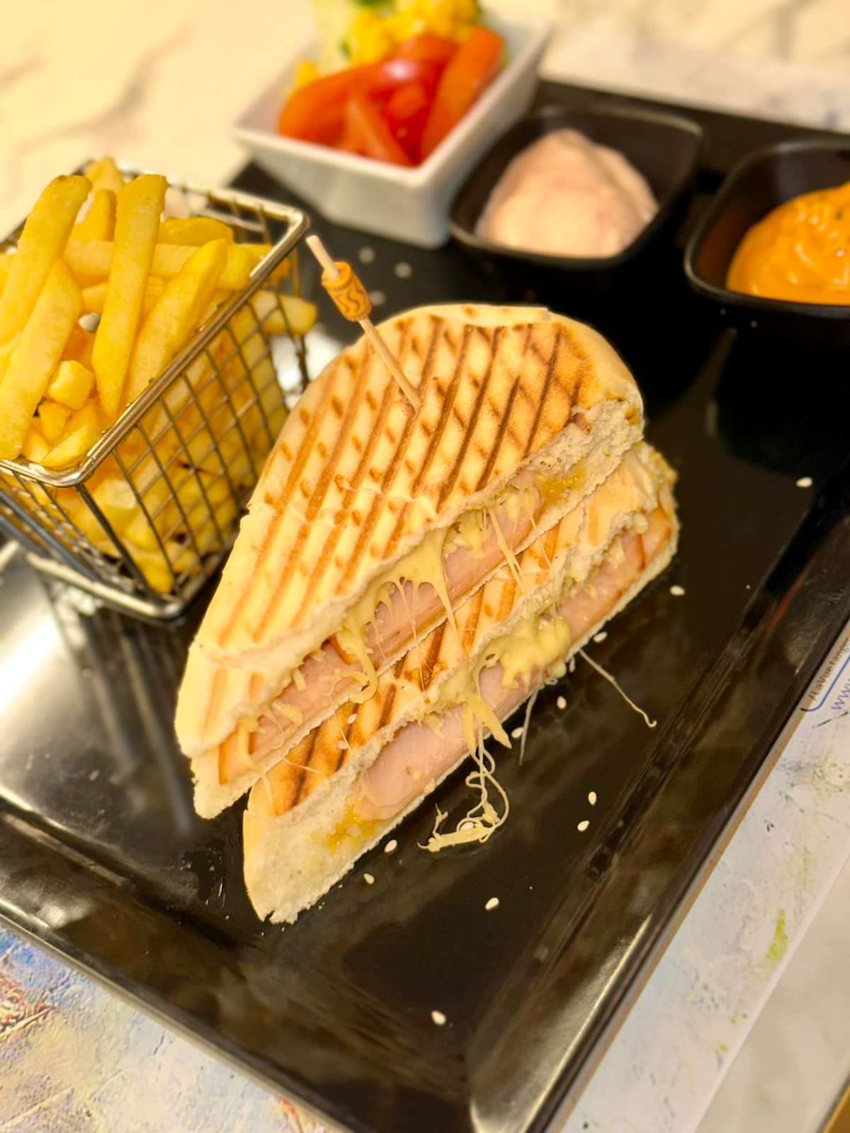 Dinde Fumee, Fromage